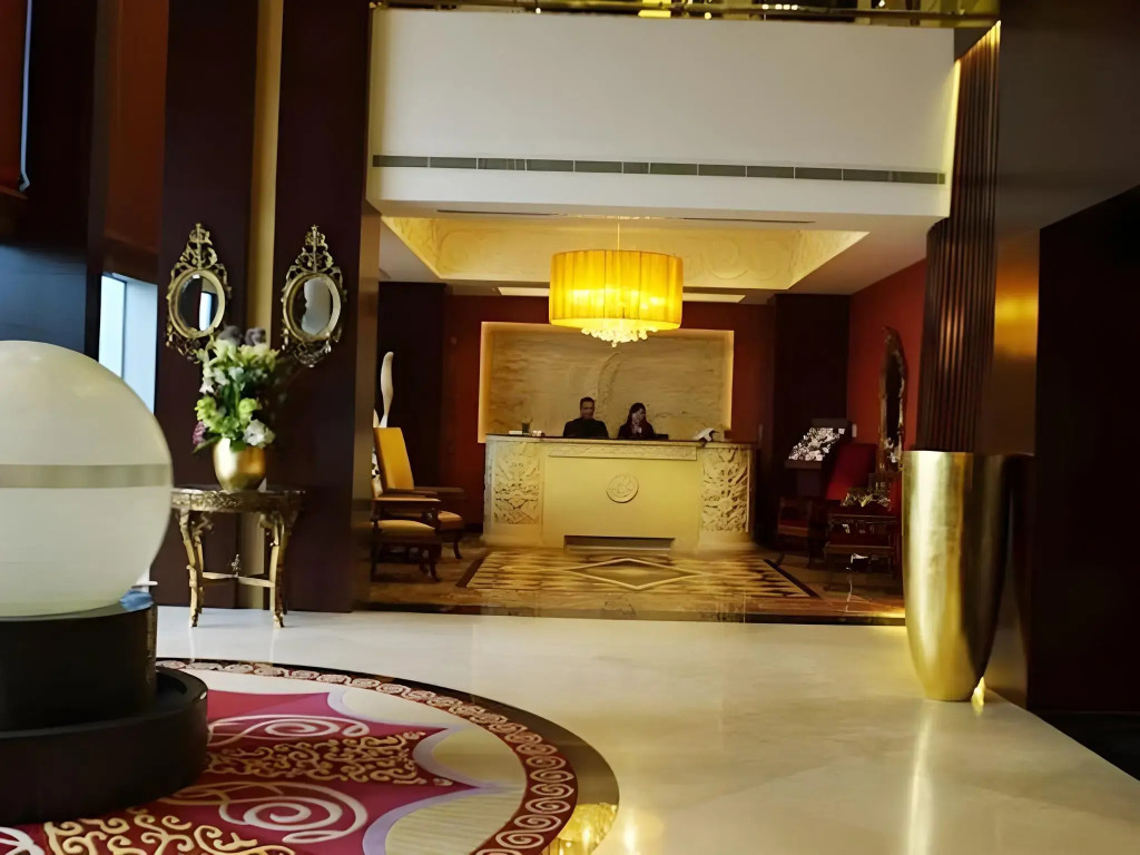 Savoy Grande Hotel