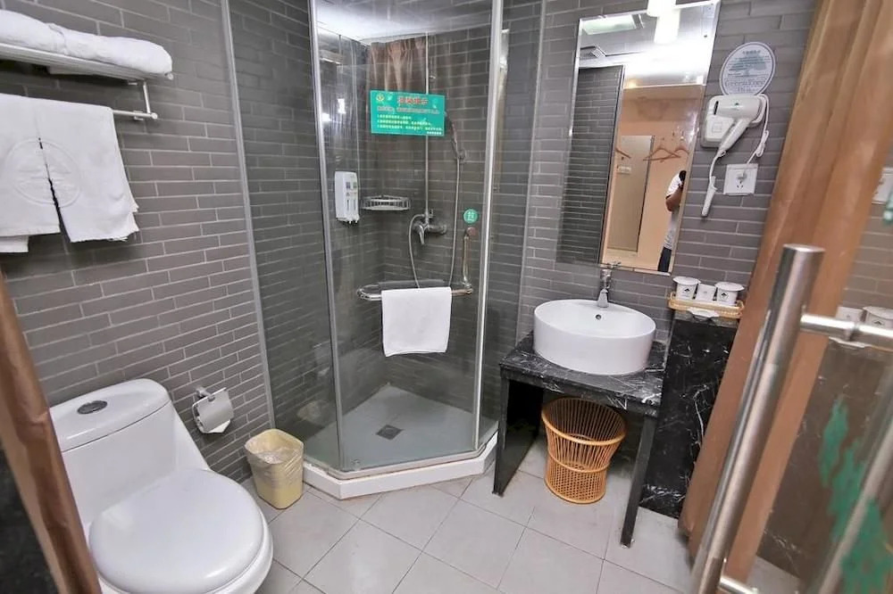 GreenTree Inn (Shanghai Hongqiao Hub National Exhibition and Convention Center)