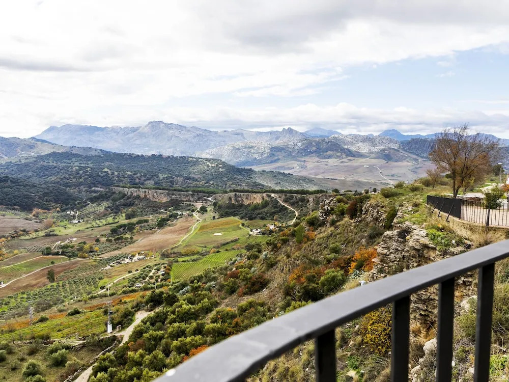 Cozy Holiday Home in Ronda near River