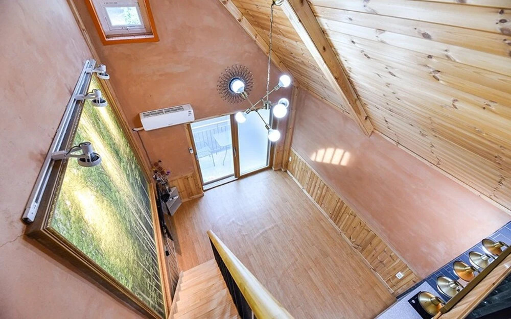 Gwangyang Banwolsanjang Pension(광양 반월산장펜션)