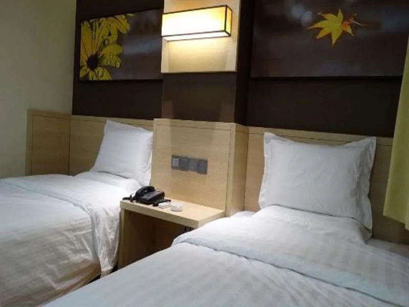 IU Hotel JInzhong Jiexiu Railway Station Branch