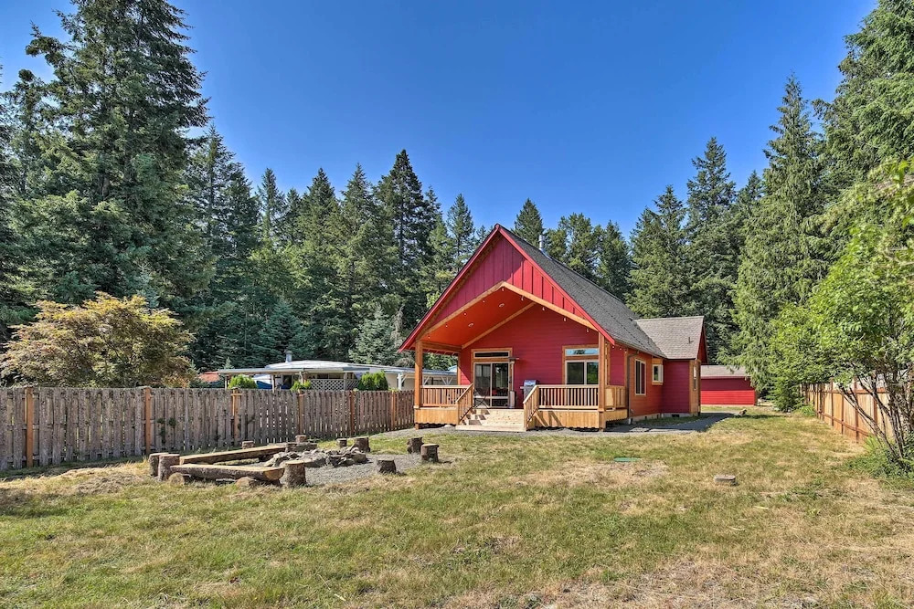 Rustic Cabin Near Mt Rainier: Fire Pit & Bbq!