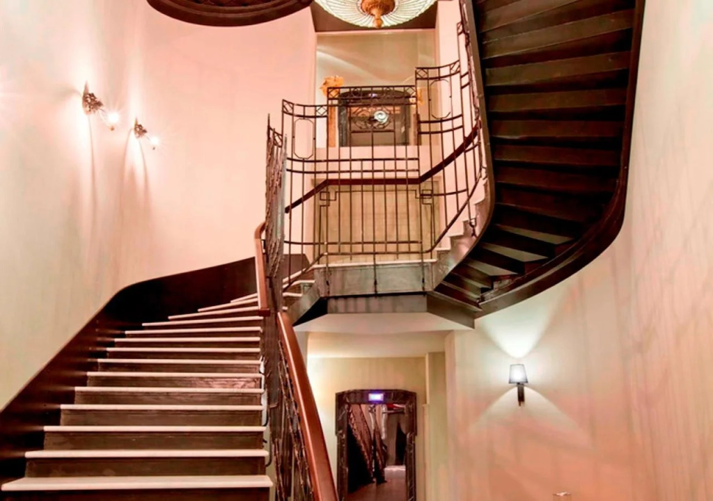 Astoria Hotel