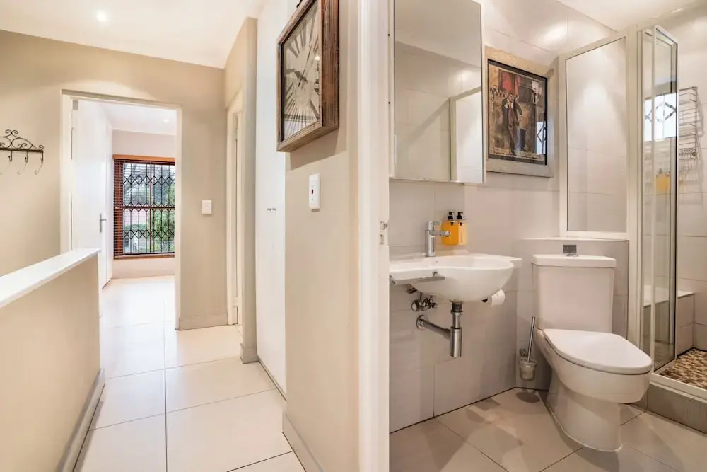 Avemore Mareba Court No 9- with backup power