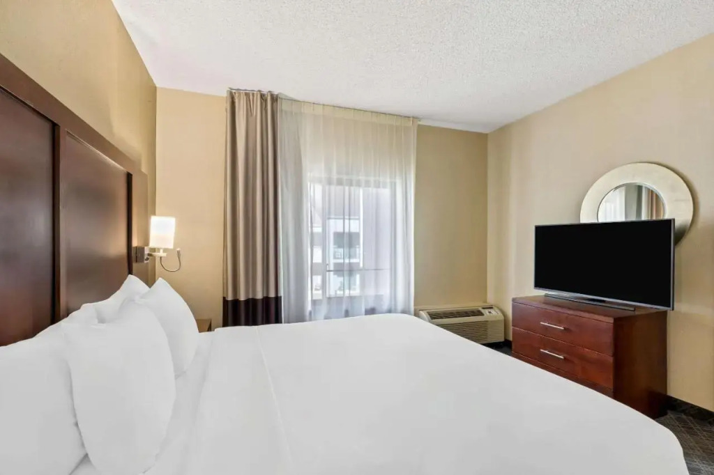 Courtyard by Marriott Atlanta Roswell