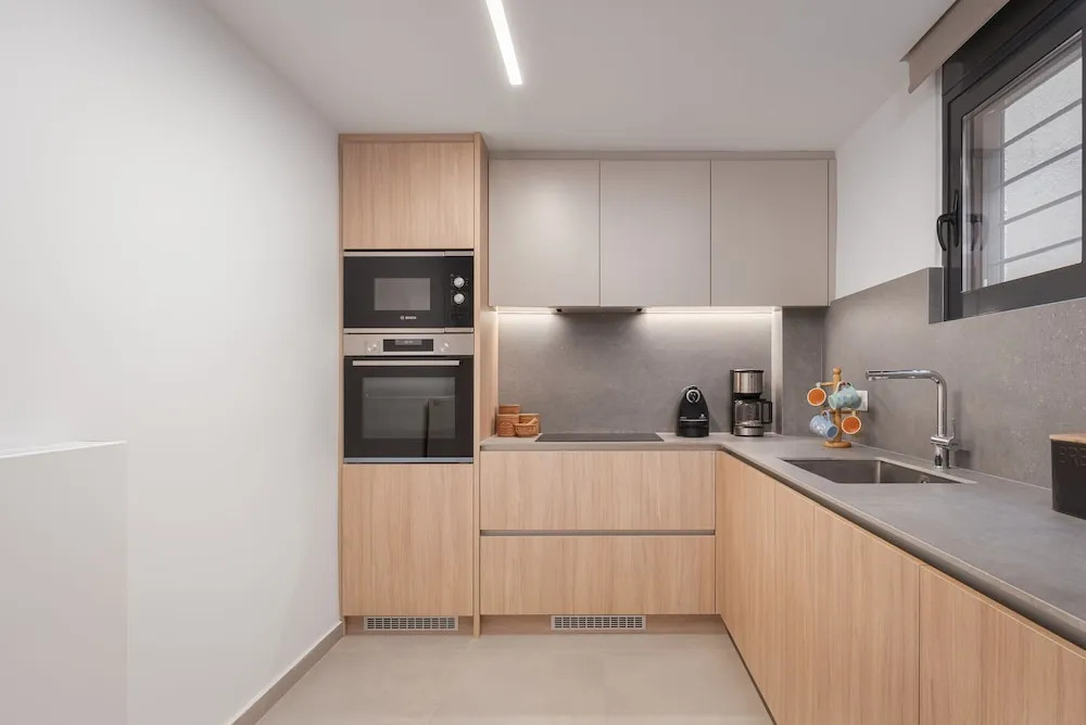 Athenian Riviera Secluded Apartment