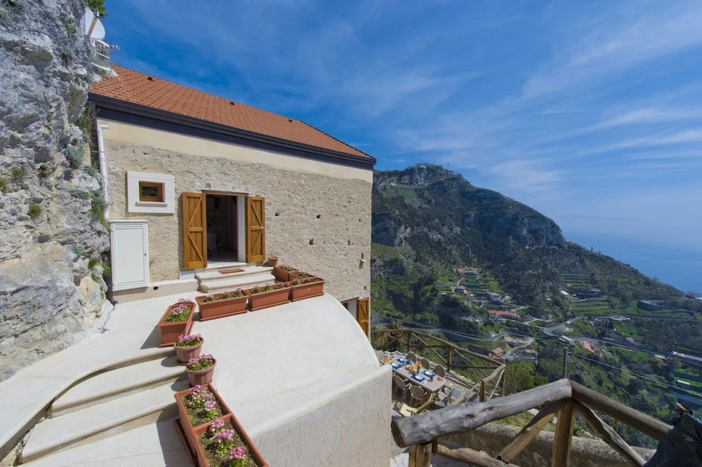 Il Nido Del Falco - Art house with terrace and sea view