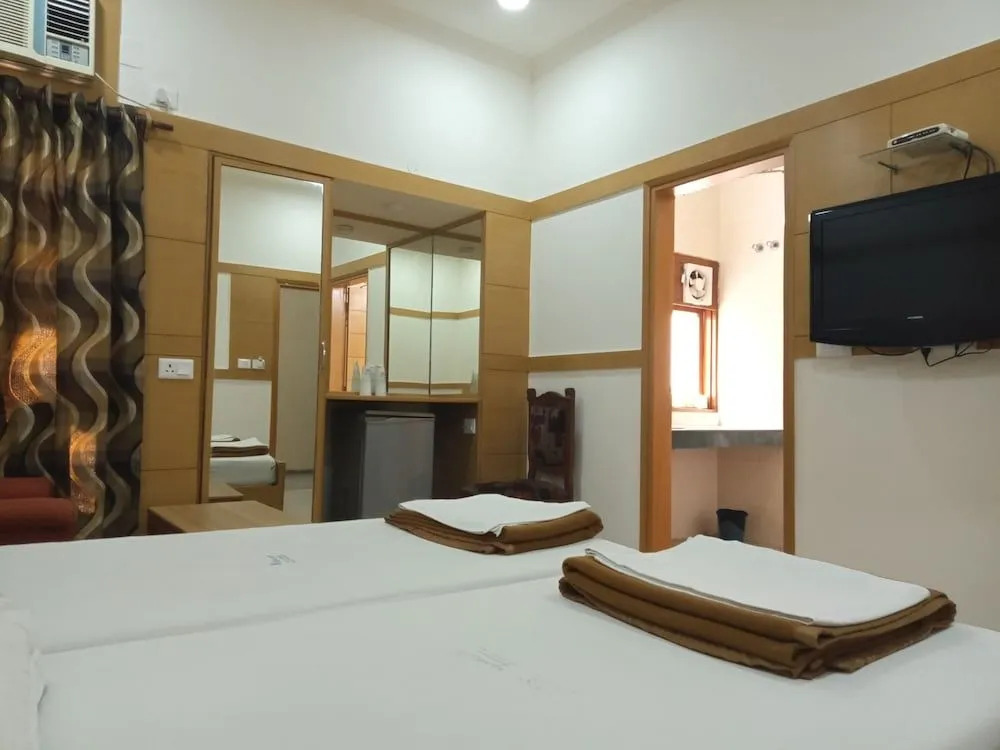 Hotel Ganga Azure