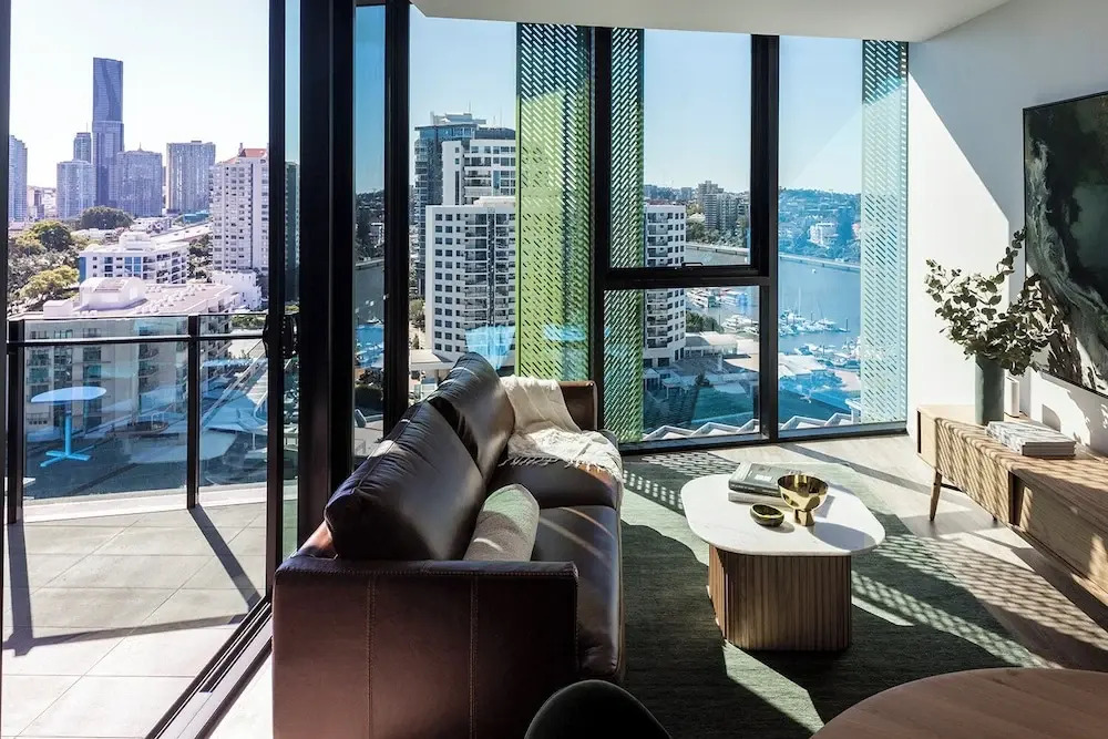 Kangaroo Point Apartment by Urban Rest
