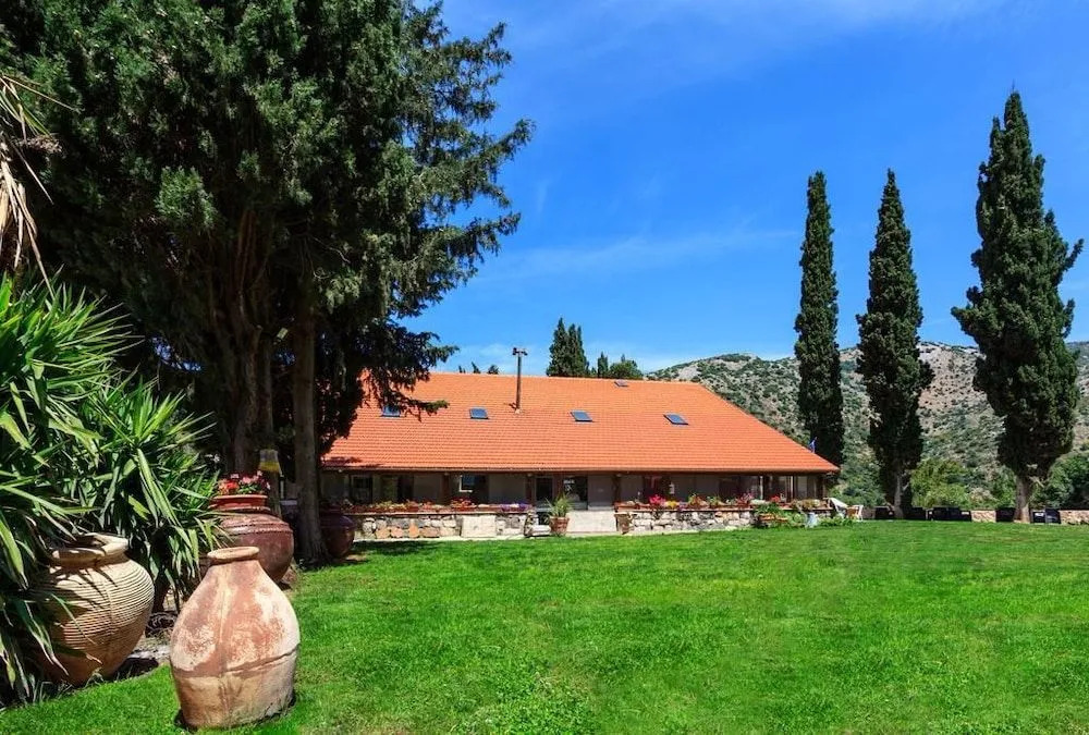 Hunters Lodge