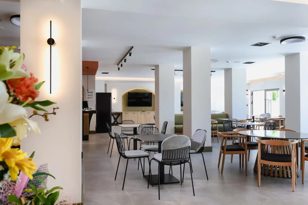 LIMNI Boutique Experience Evia