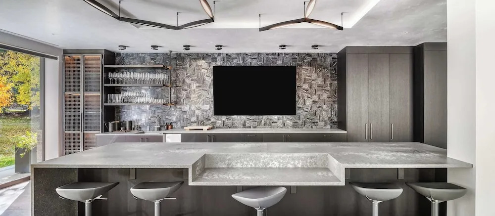 Aspen St Lodge by Rove 10br With Outdoor Amenities