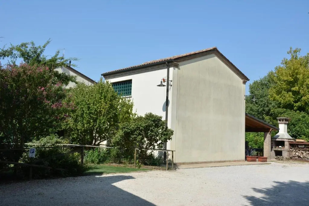 Casale Del Leon