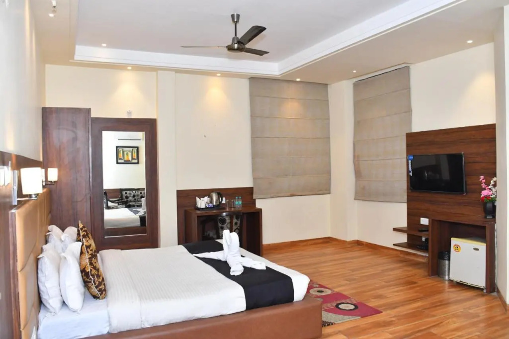 Hotel Bhagyaraj Palace - Best Hotel In Kanpur