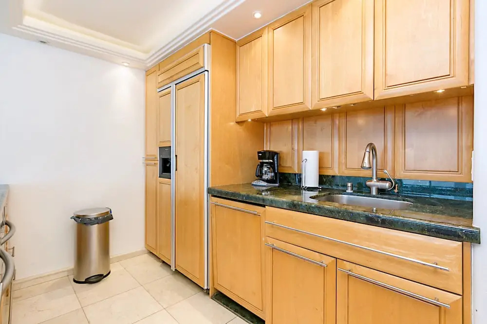New Listing! Pacific Vista Beach W/ Pool 1 Bedroom Condo