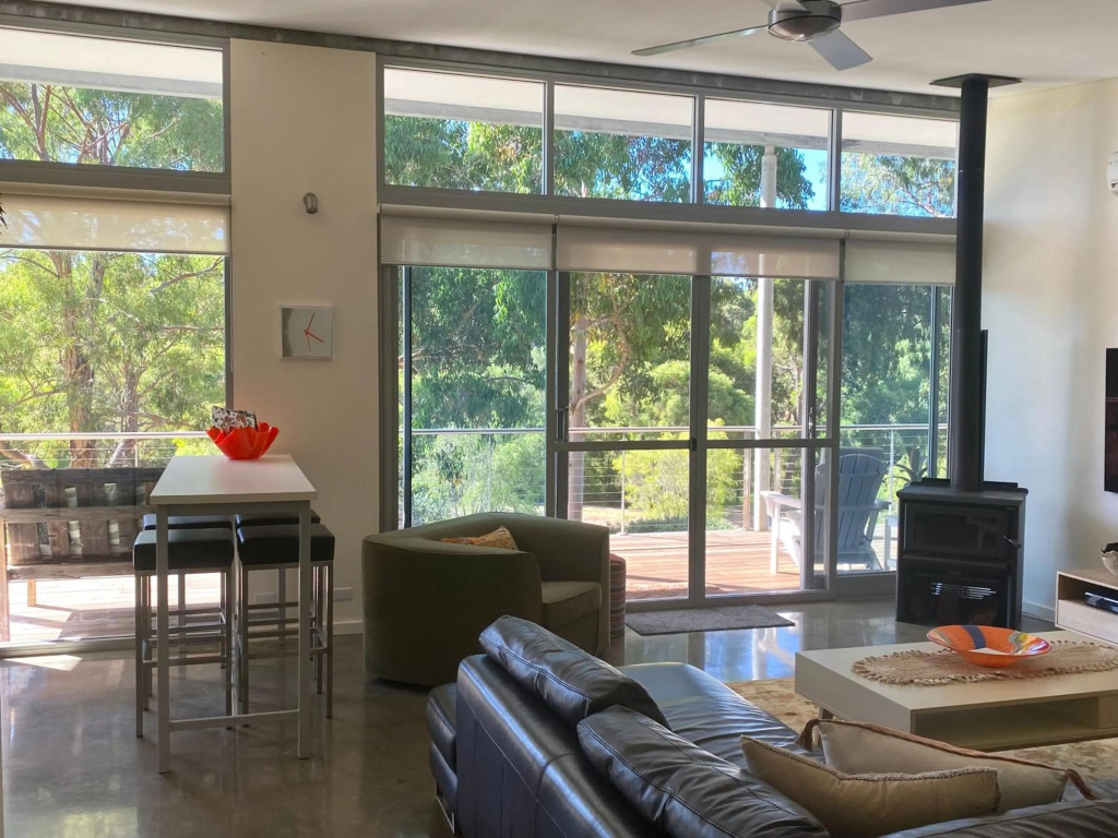 Moriarty Studio - perfect couples retreat
