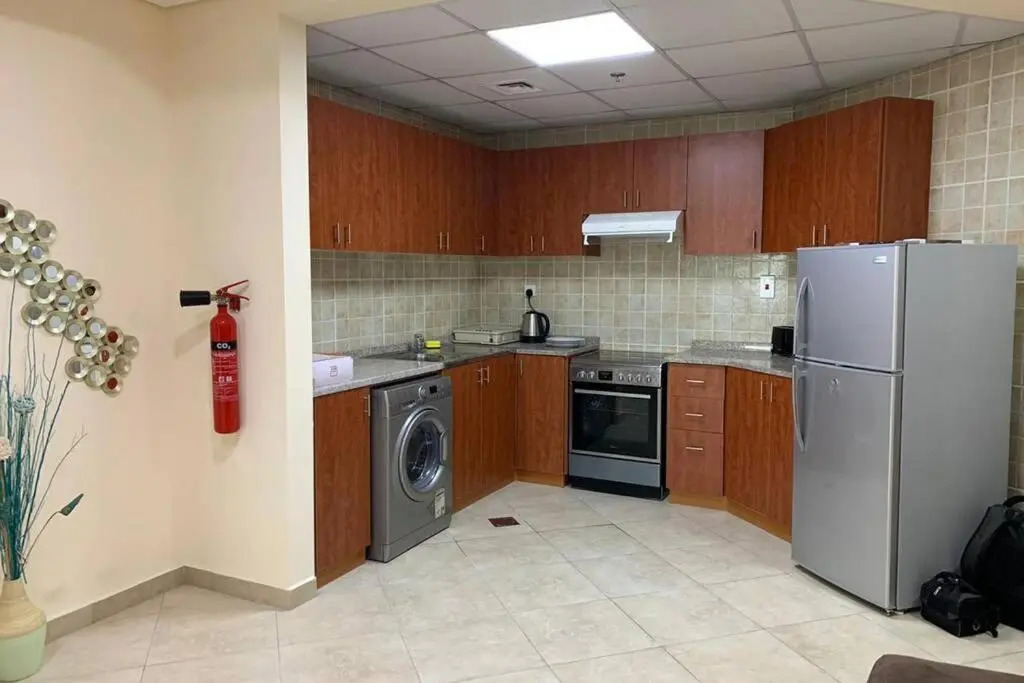 Cozy 2BHK Near to DMCC Metro Station -505