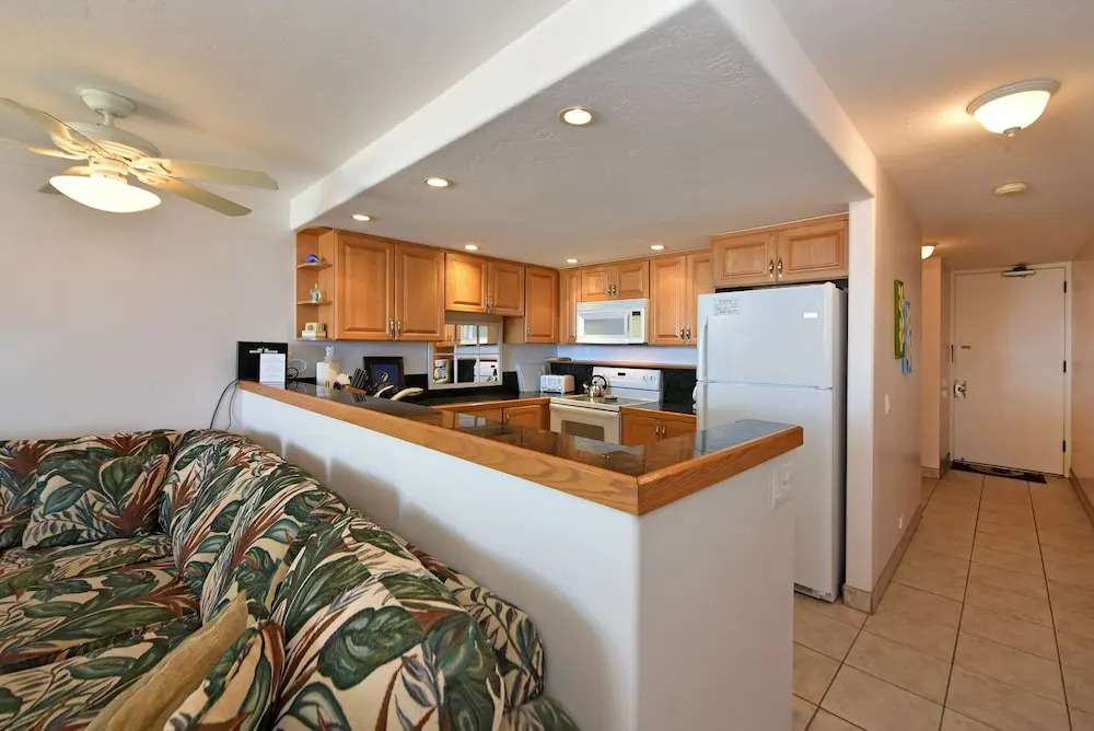 Kahana Reef 107 1 Bedroom 1 Bathroom Condo by Redawning