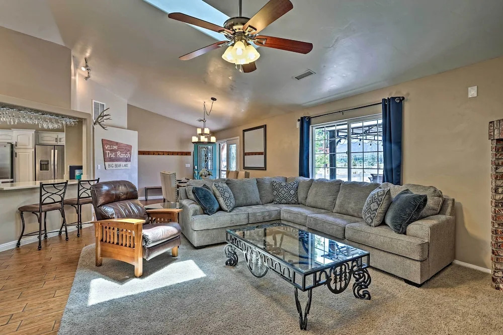 Hot Tub & Mtn Views: Peaceful Big Bear Home!