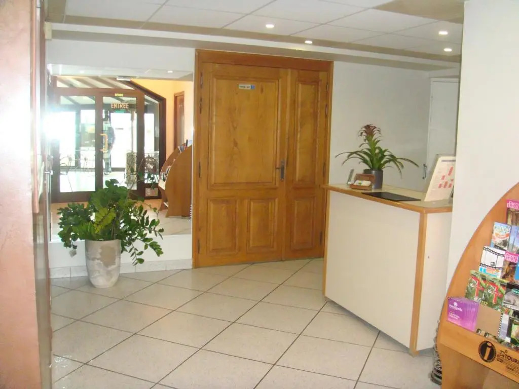 Hôtel-Restaurant Le Calice Du Gevaudan - A75