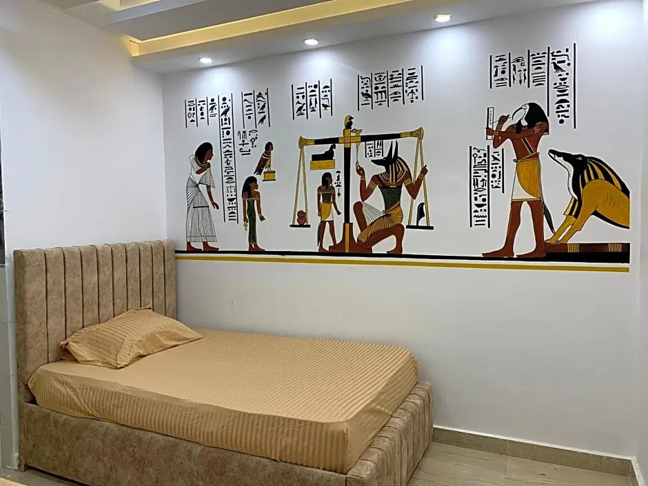 Amon Ra Hotel