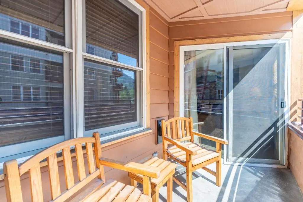 Buffalo Lodge by Summit County Mountain Retreats