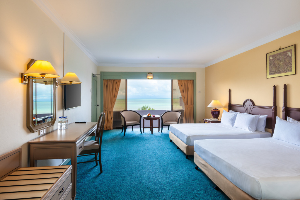 The Bayview Beach Resort