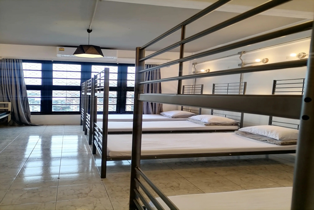 8 SLEEPER STREET Guesthouse