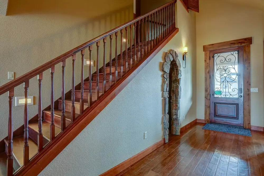 Earth Water Fire 30 Day Minimum 4 Bedroom Home by Redawning