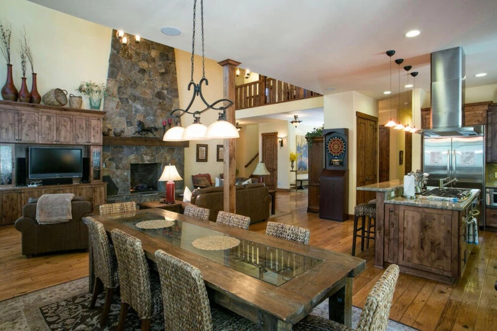 The Lodge at Gray's Crossing by Tahoe Mountain Properties