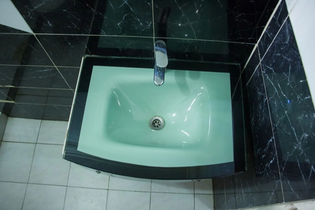 Bluenest Hotel