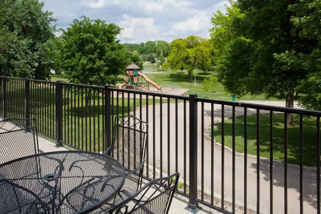 Carrollton Hotel