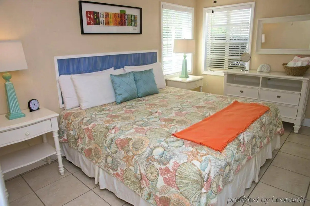 Haleys at Anna Maria Island Inn