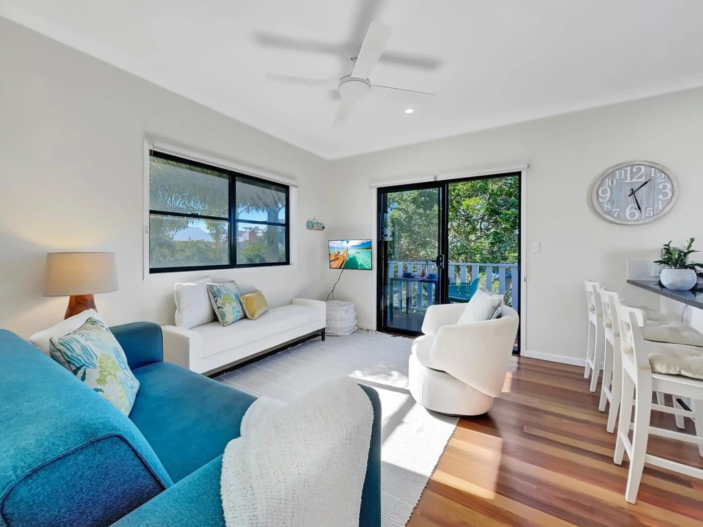 Serene Beachside Apartment