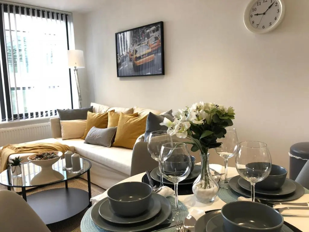 Boutique Collection in Reading by Creatick