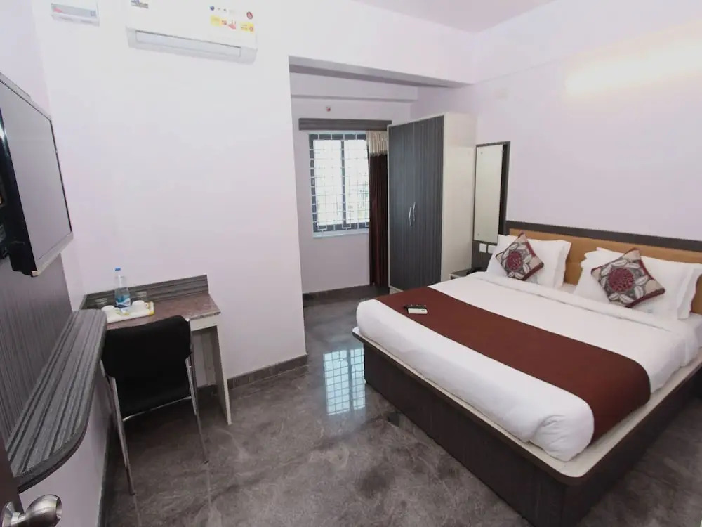 OYO 8385 Udupi Inn