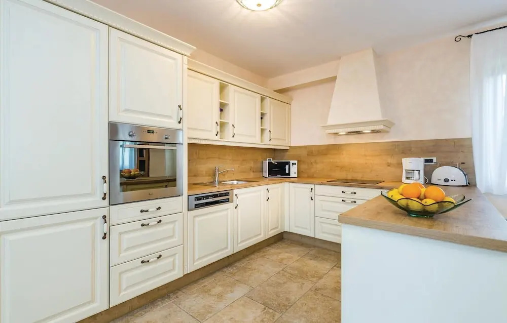 Nice Home in Turcic With Wifi and 4 Bedrooms