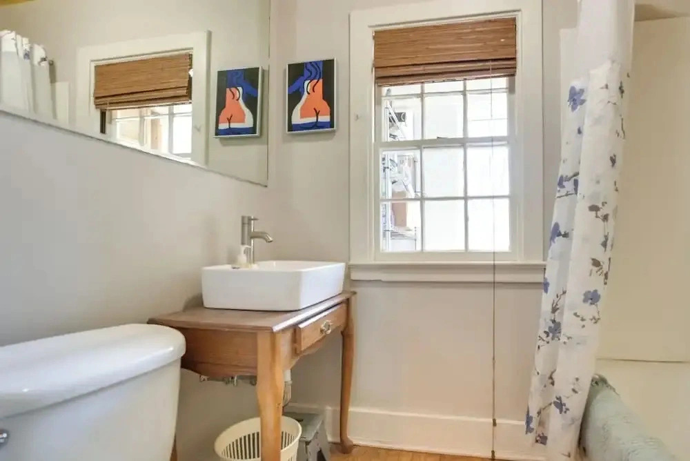 Spacious & Updated Farmhouse in Yellow Springs