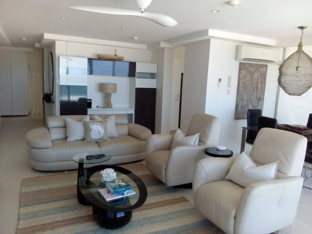 Beachside Tower Apartments
