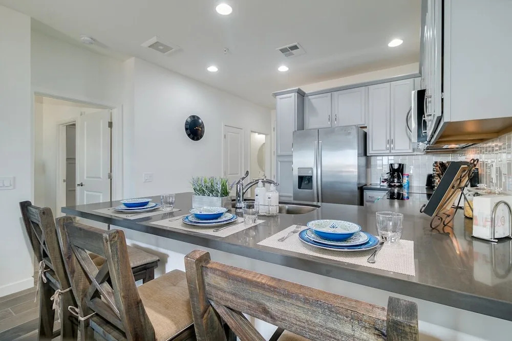 Queen Creek #323 - 1 Br Condo