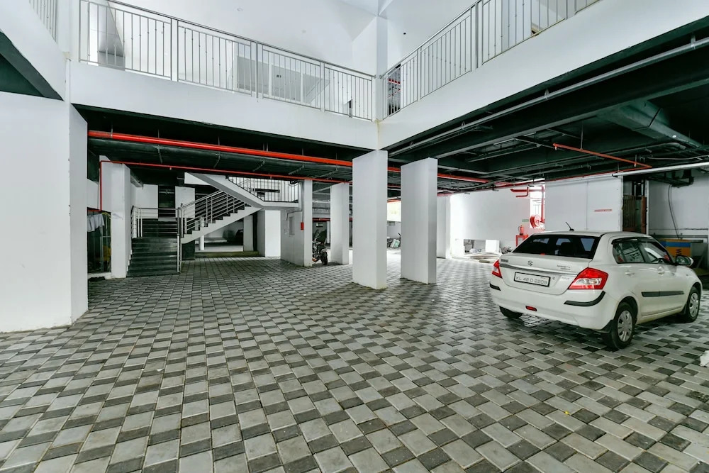 OYO 16140 Home Exotic 1BHK Kakkanad