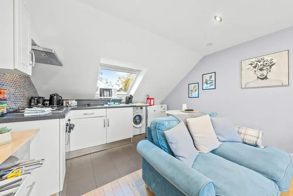 Charming Village Escape 3-Bed near Loch Lomond