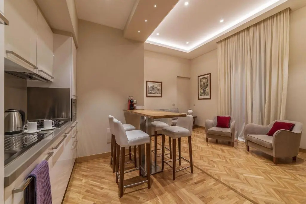 900 Apartments