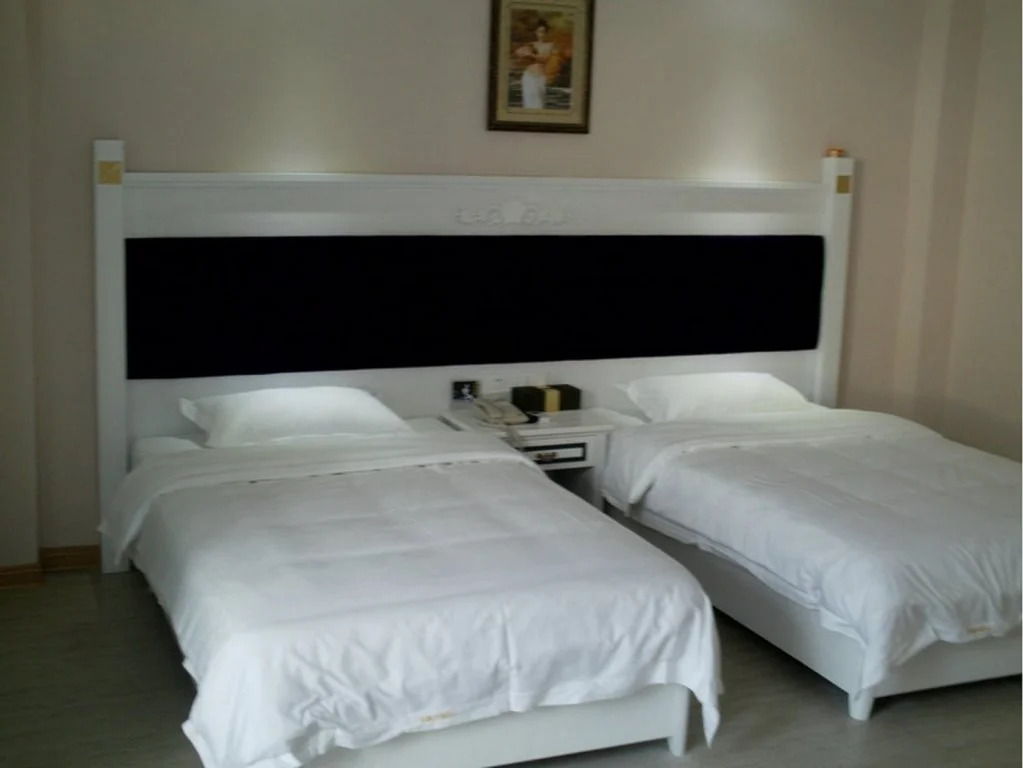 Longsheng Hotel