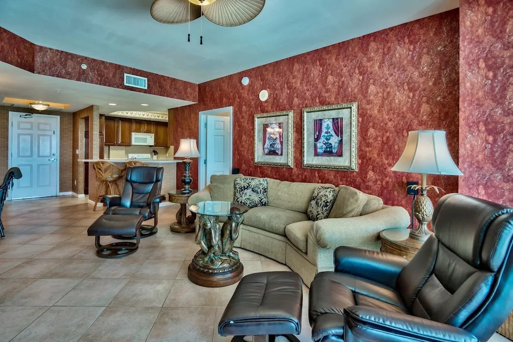 Silver Beach Towers 802E - 668821