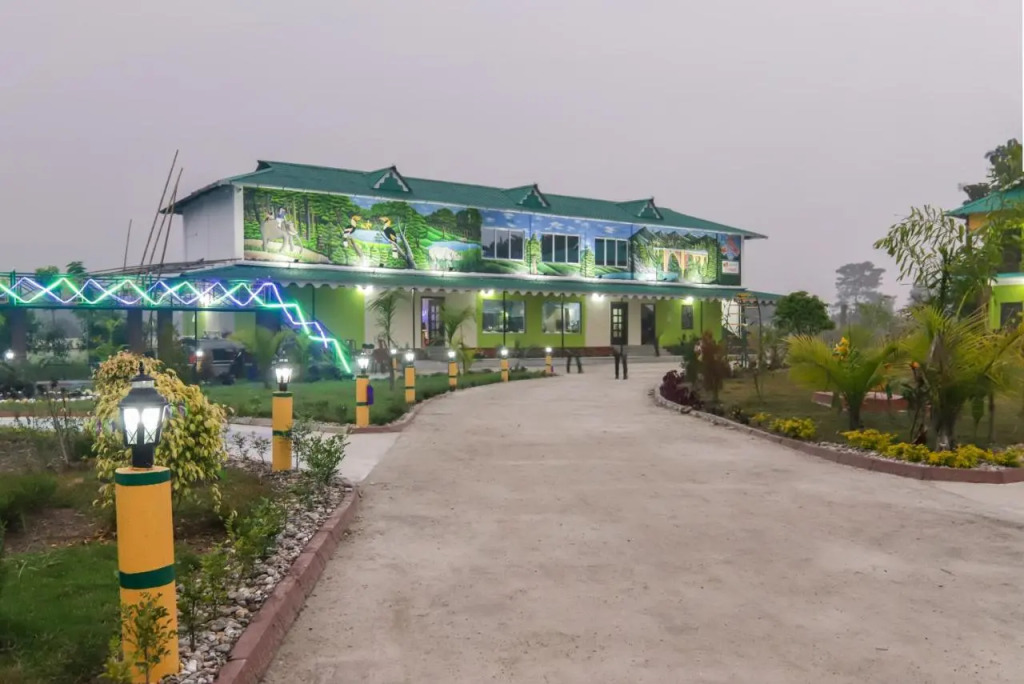 Resort Trimurti