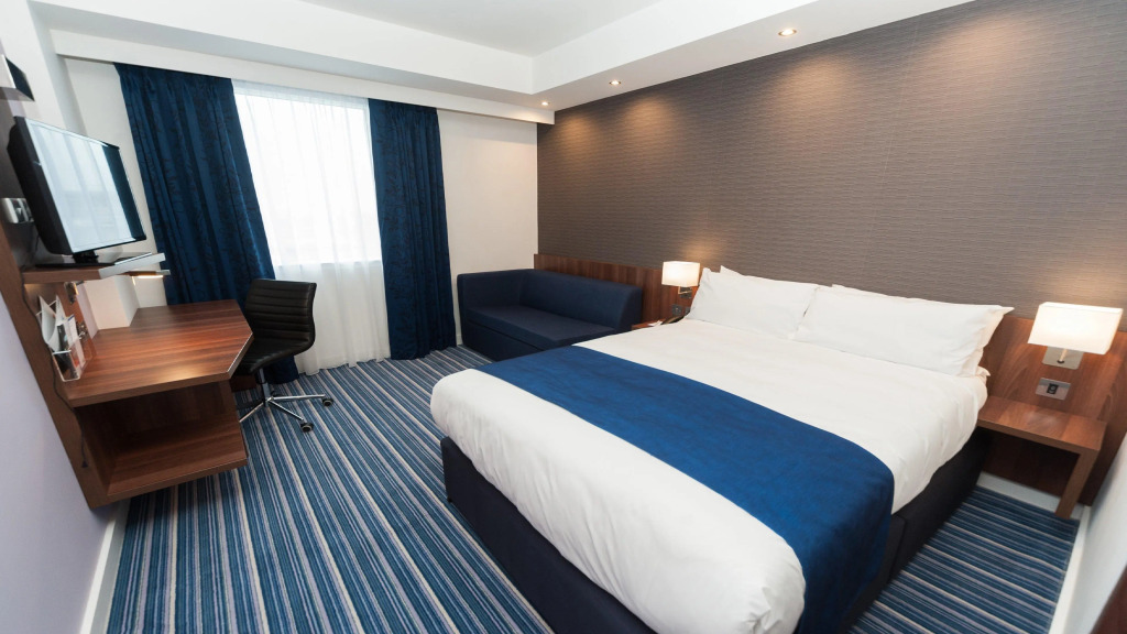 Holiday Inn Express Aberdeen Airport by IHG