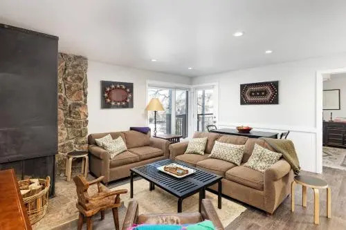 Shadowbrook 102