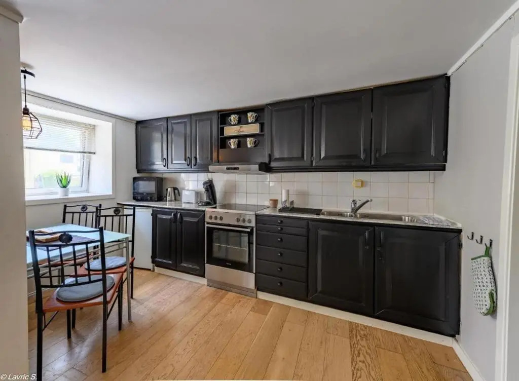 BnB Apartment 1 Nice & Cozy"central 2 Rooms by Berti