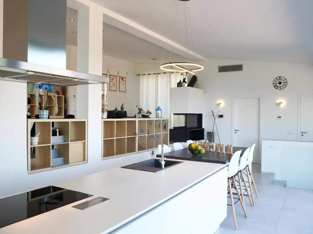 Casa Lou, architect villa with heated pool at Begur, 470m2
